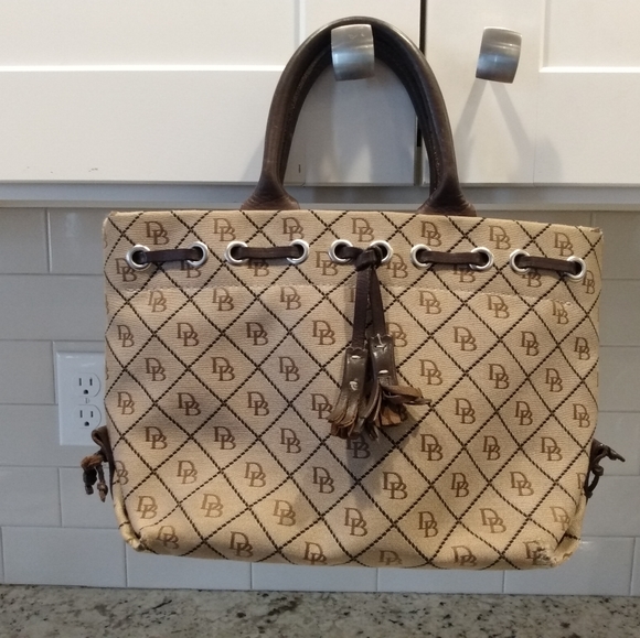 Handbag - Picture 2 of 5